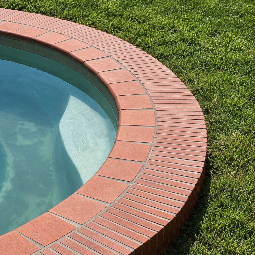 Bullnose Web